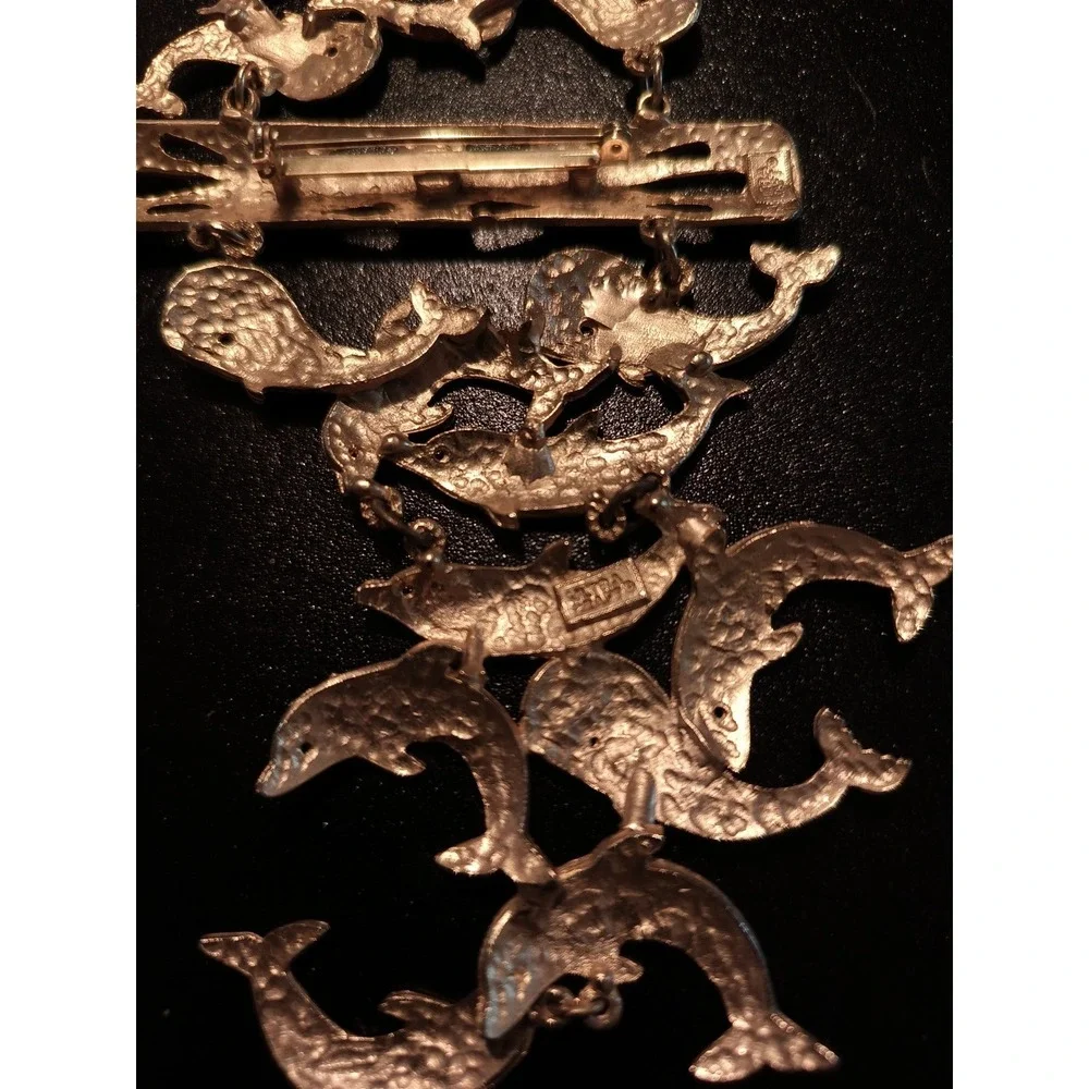 Ultra Craft Vintage Dolphin over the shoulder Brooch Gold Tone Nautical Sea Life